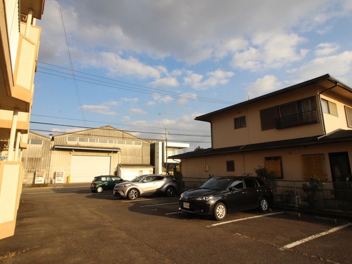 駐車場 ハピネス秋葉Ａ棟