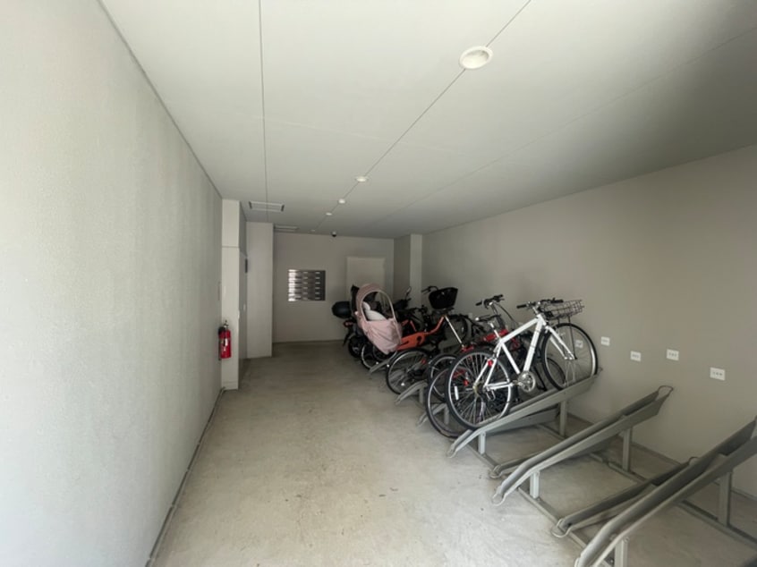 駐輪場 ＡＲＩＥＳ