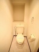 トイレ クレセント丸の内