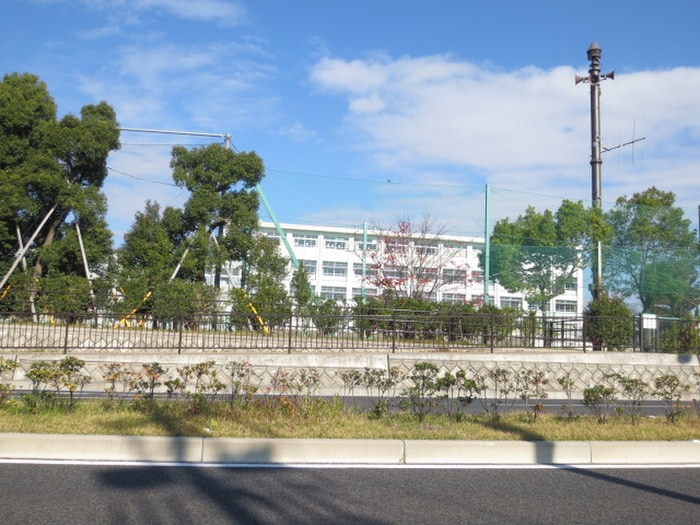 山之手小学校(小学校)まで800m ハイツコトブキ