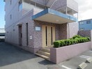 エントランス部分 プリズム中村