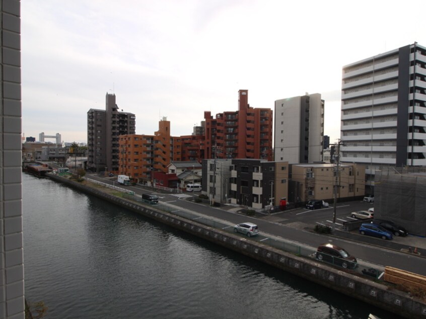 室内からの展望 Ｃｏｍｆｏｒｔ金山