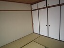 居室 リバ－ハイツ五条
