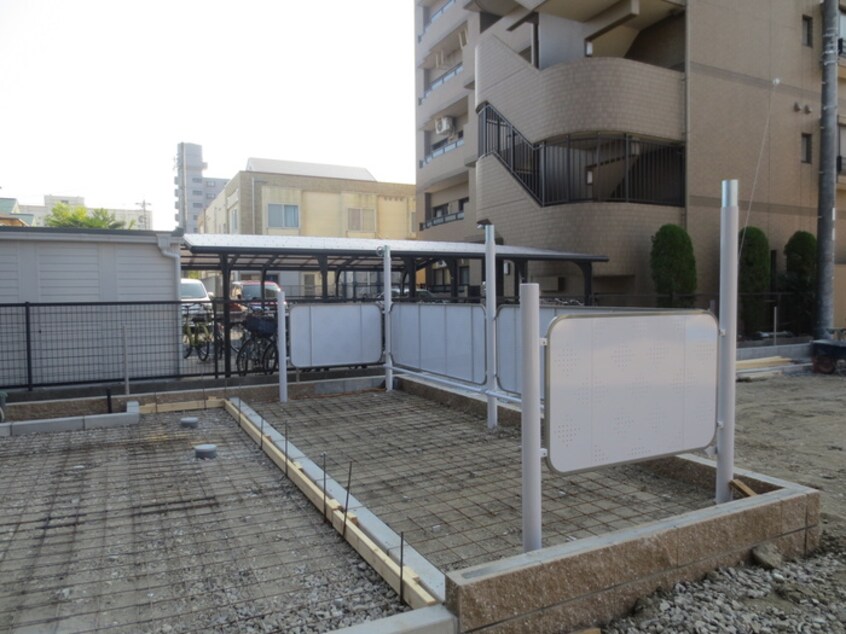 駐輪場 アンセスター松降A