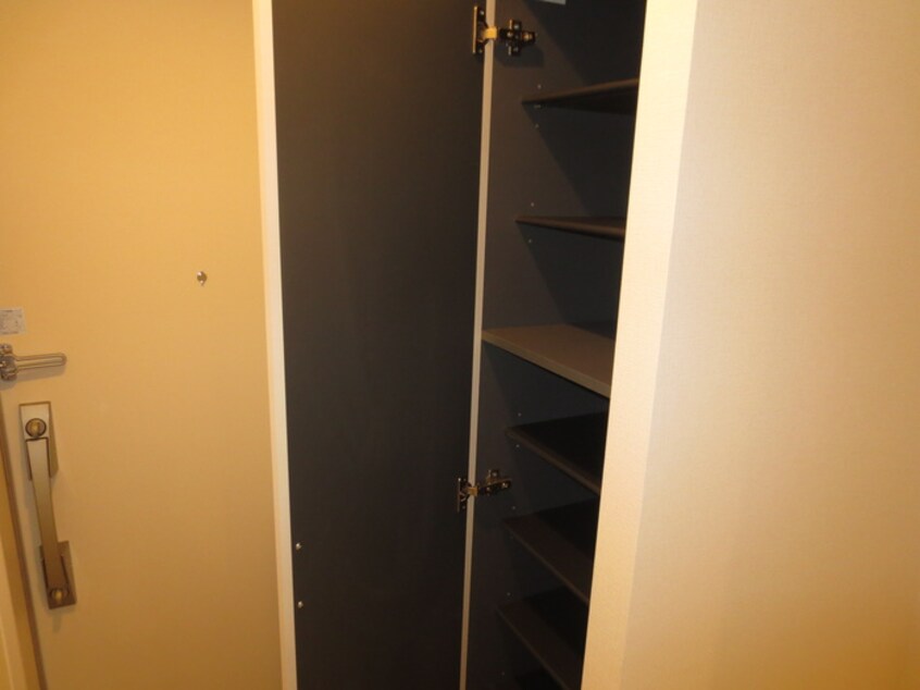 靴箱 ゼオ志賀本通