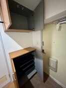 靴箱 日比野ハイツ