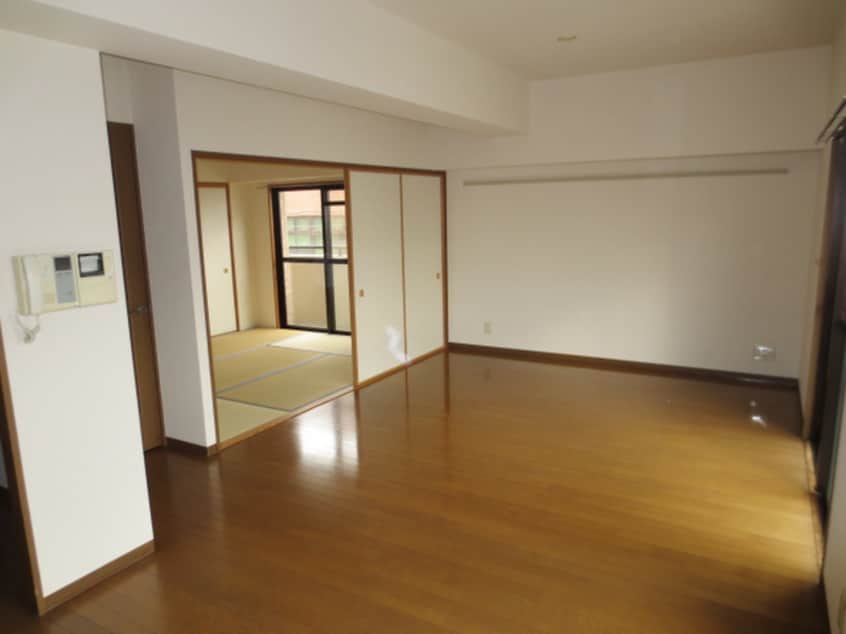 居室 イーストリバージュ