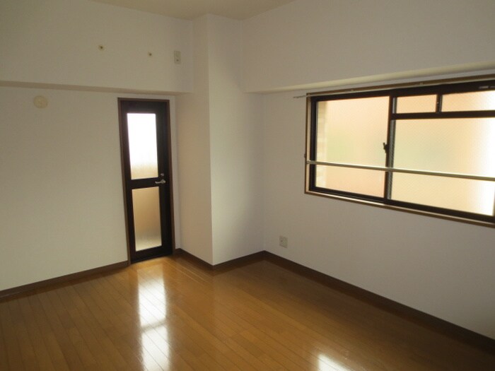 居室 イーストリバージュ