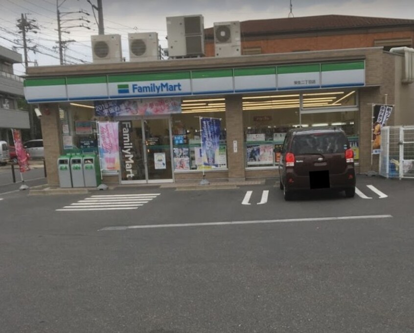 ファミリーマート(コンビニ)まで500m CELENEST名駅西