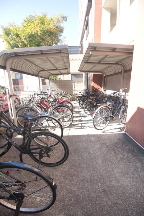 駐輪場 クレスト名駅西