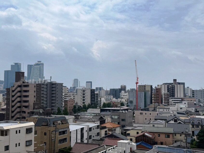 室内からの展望 クレスト名駅西