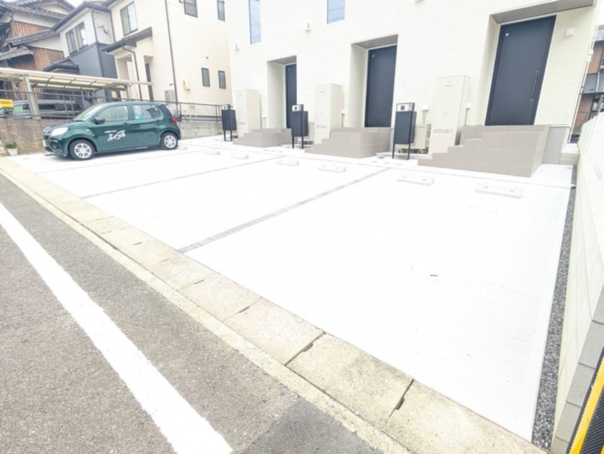 駐車場 CLOVER　BELL
