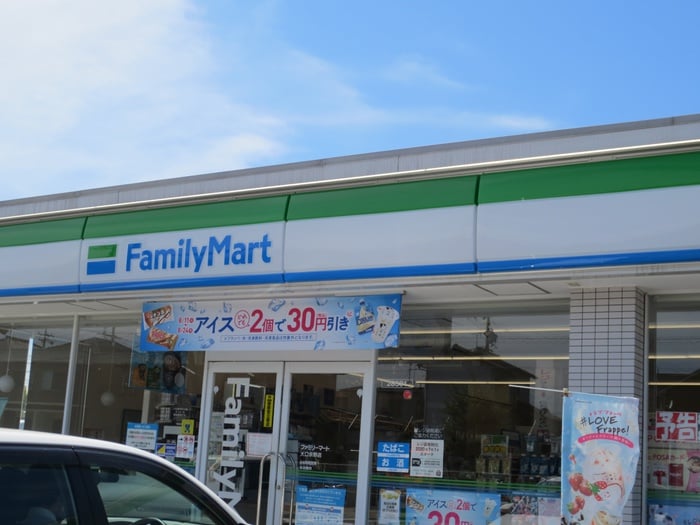 ファミリーマート　大口余野店(コンビニ)まで500m EspoirⅠ