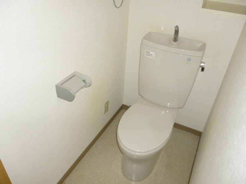 トイレ クレセントヒルズ