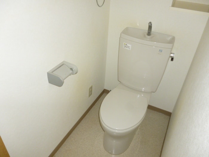 トイレ クレセントヒルズ