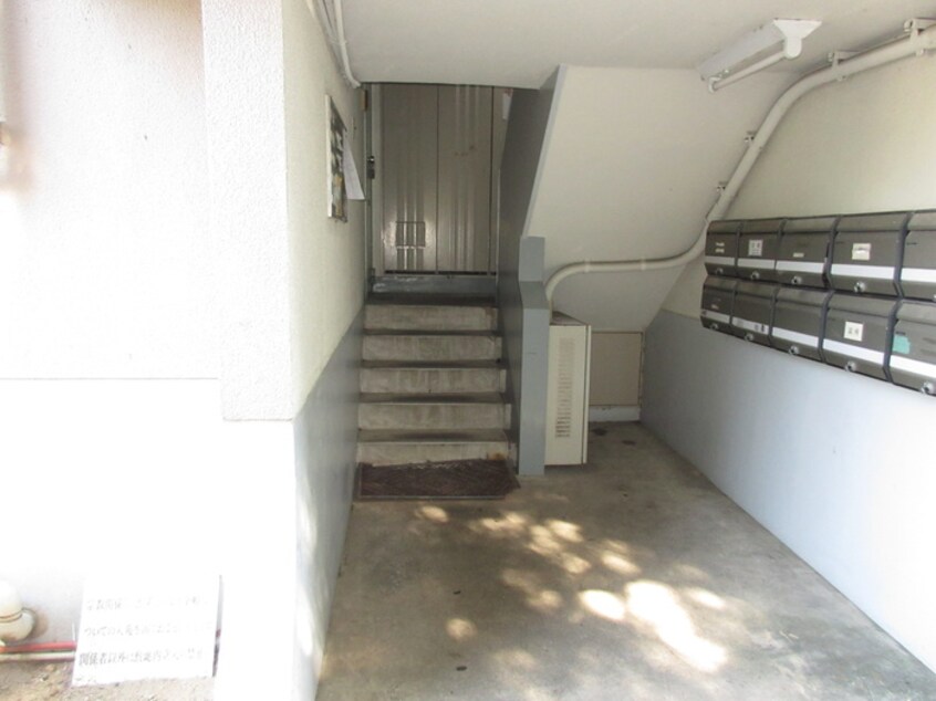 エントランス部分 仲田苑