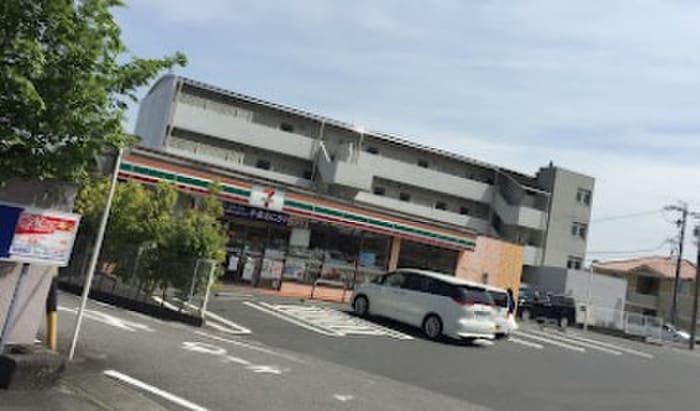セブンイレブン　瀬戸山口店(コンビニ)まで150m Art錦