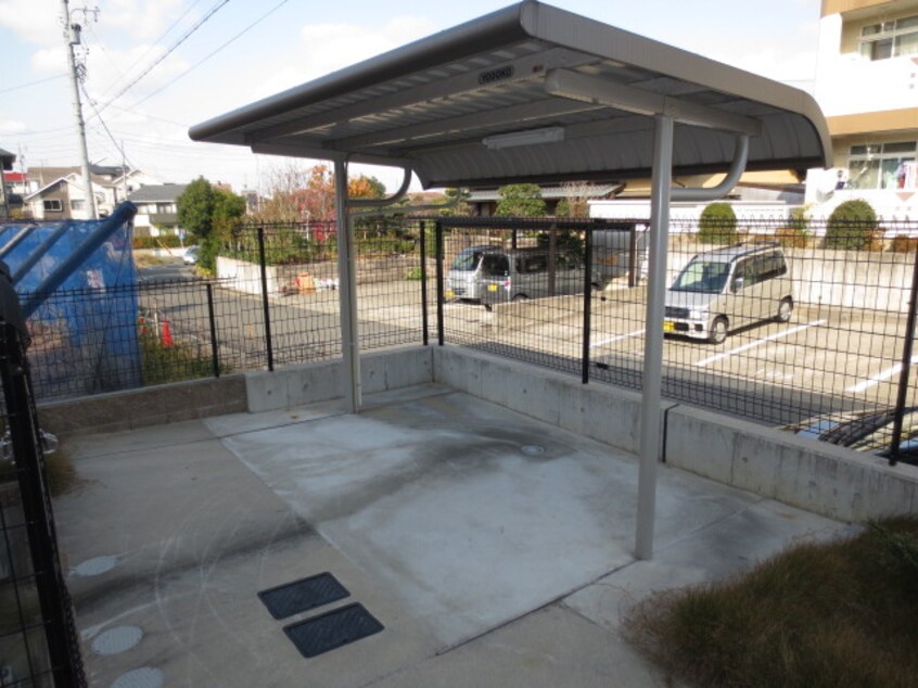 駐輪場 フィオ－レ