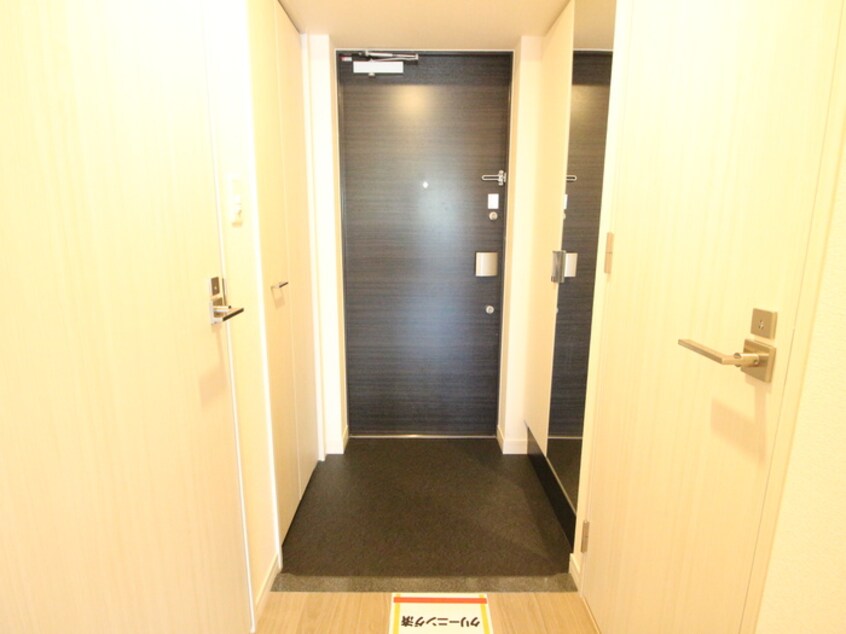 玄関 ﾌﾟﾚｻﾝｽ丸の内ｱﾄﾞﾌﾞﾙ(801)