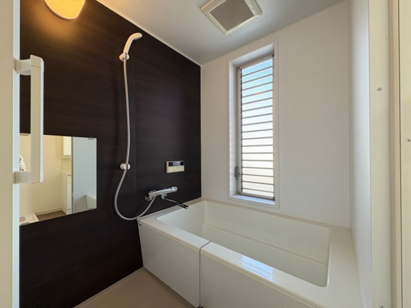 バス／シャワールーム等 ON AND ON