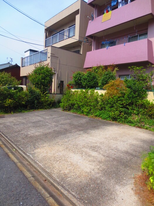 駐車場 兼たかマンション