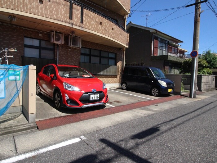 駐車場 ブル－ム滝子