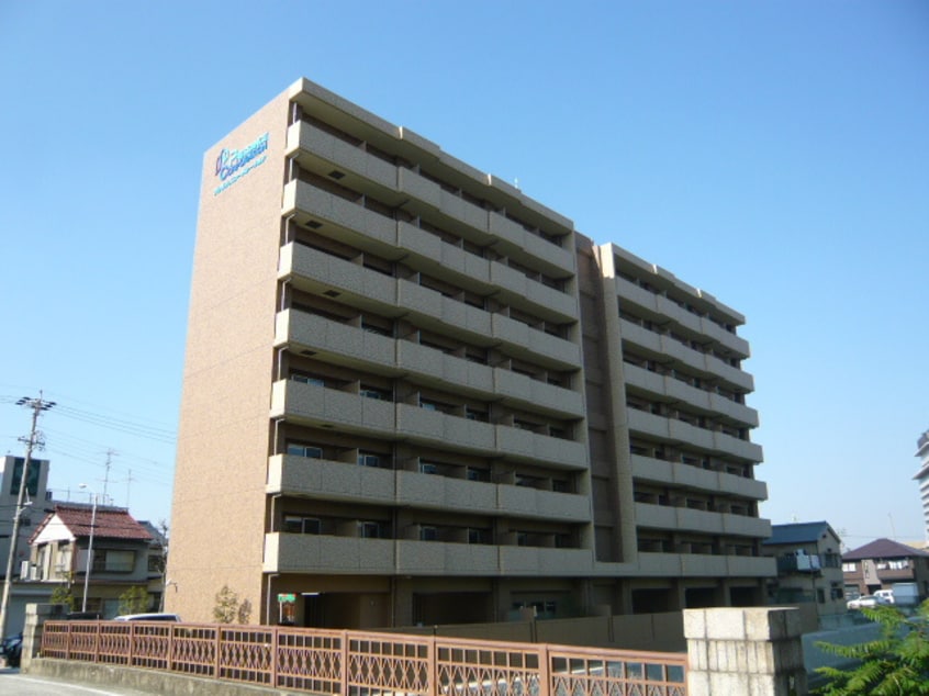 外観写真 ﾌﾟﾚｻﾝｽ名古屋城前ﾗﾊﾞﾝｶ(204)