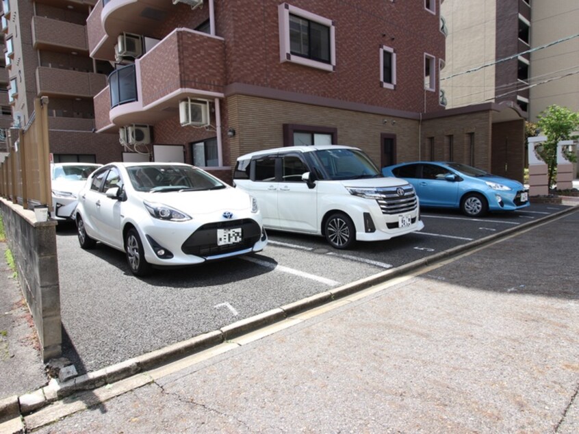 駐車場 ブロア　アム－ル