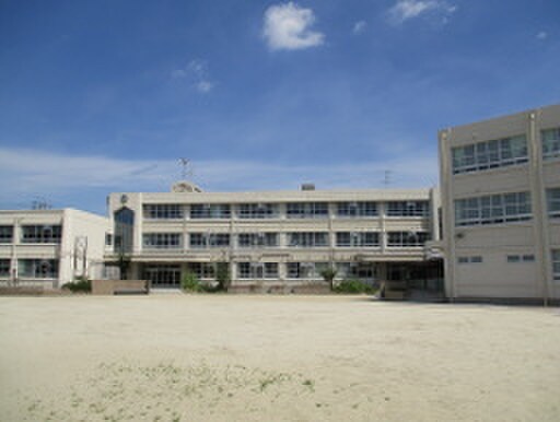 自由ヶ丘小学校(小学校)まで270m 春里ハイツ