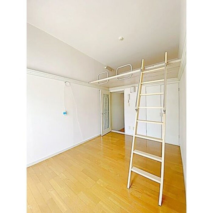 居室 カーサ栄生