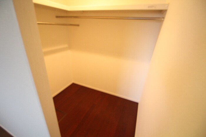 収納 イル　フィオ－レ松原