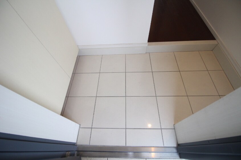 玄関 イル　フィオ－レ松原