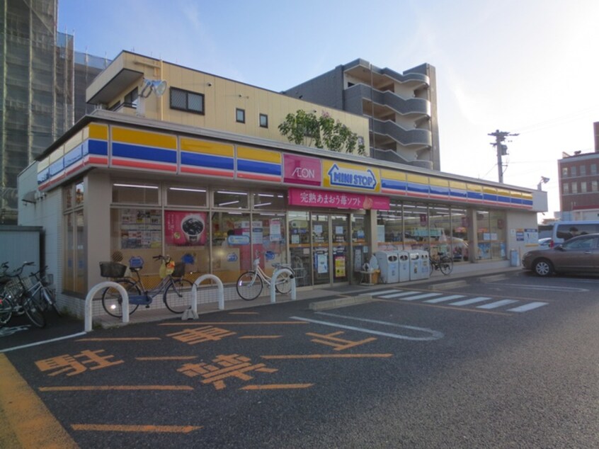 ミニストップ名古屋荒子店(コンビニ)まで463m ヴィラ・ノバク