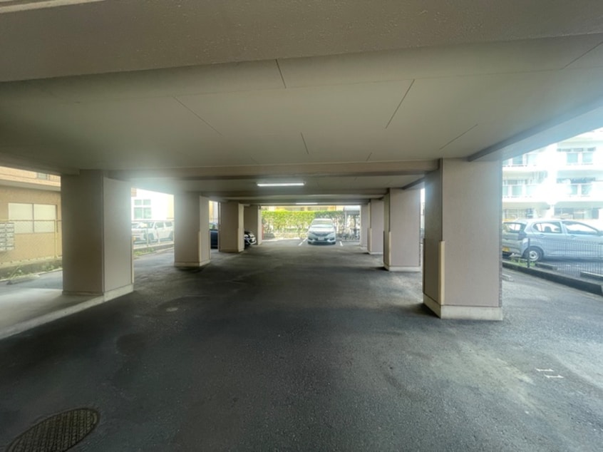 駐車場 アーリエス原