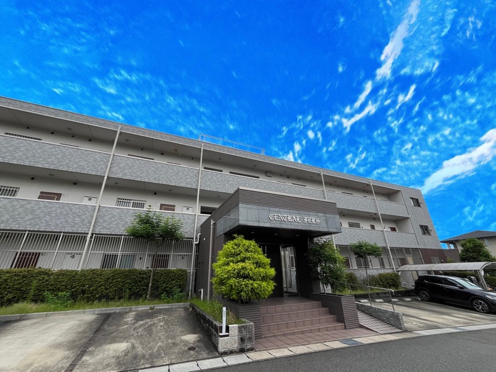 ＣＥＮＴＲＡＬ　ＦＥＲＳの外観