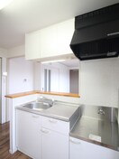 キッチン ＣＥＮＴＲＡＬ　ＦＥＲＳ