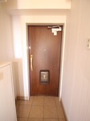 玄関 ＣＥＮＴＲＡＬ　ＦＥＲＳ