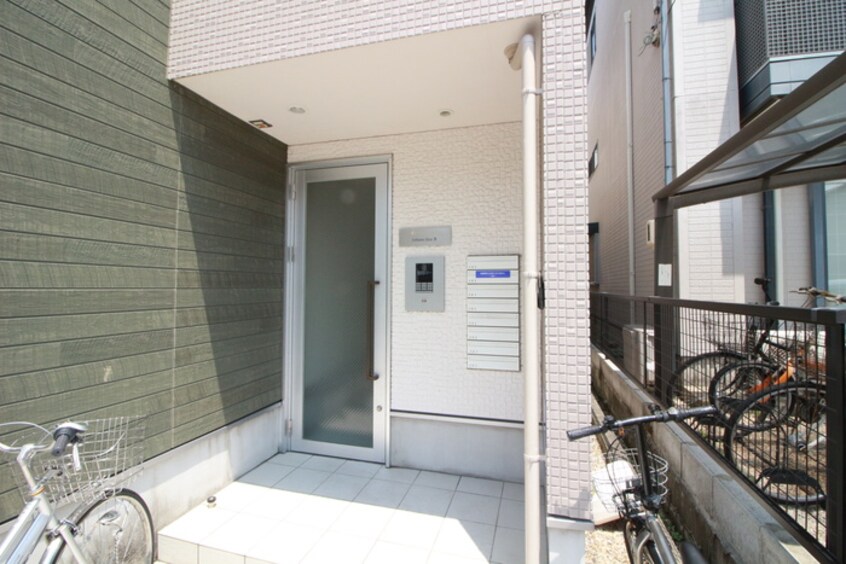 エントランス部分 アルバーノ大江Ｂ棟