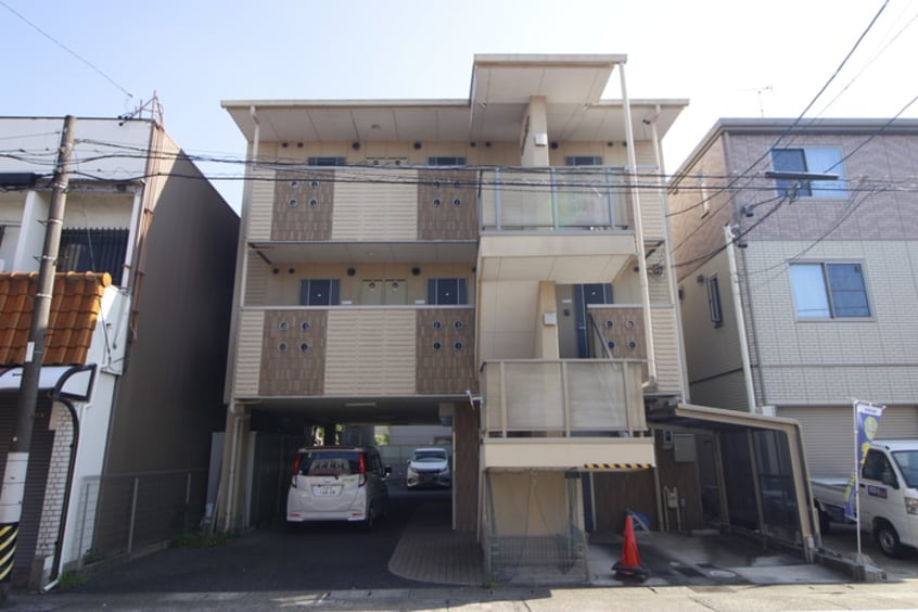 外観写真 Ｌａｒａ　味鋺