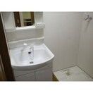 洗濯機置場 アンプル－ルリ－ブルソレア－ド