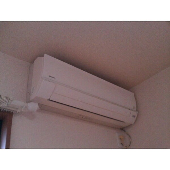 内観写真 アンプル－ルリ－ブルソレア－ド