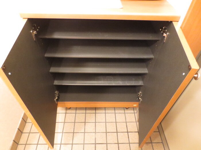 靴箱 The ｆirst 神沢