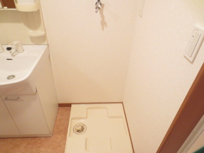 洗濯機置場 The ｆirst 神沢