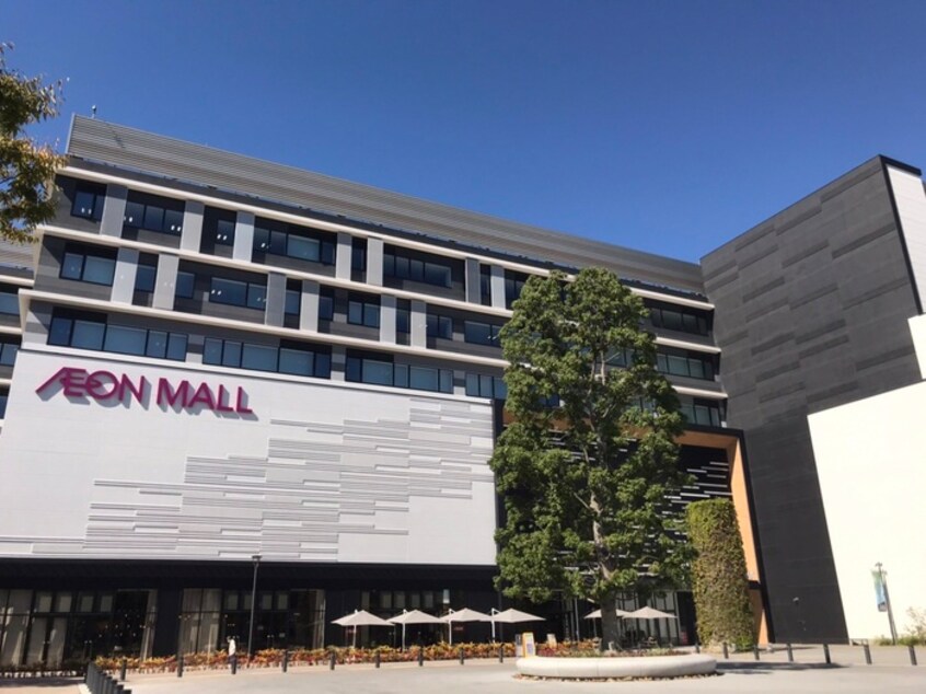 イオンモール(ショッピングセンター/アウトレットモール)まで700m ロイメント名駅