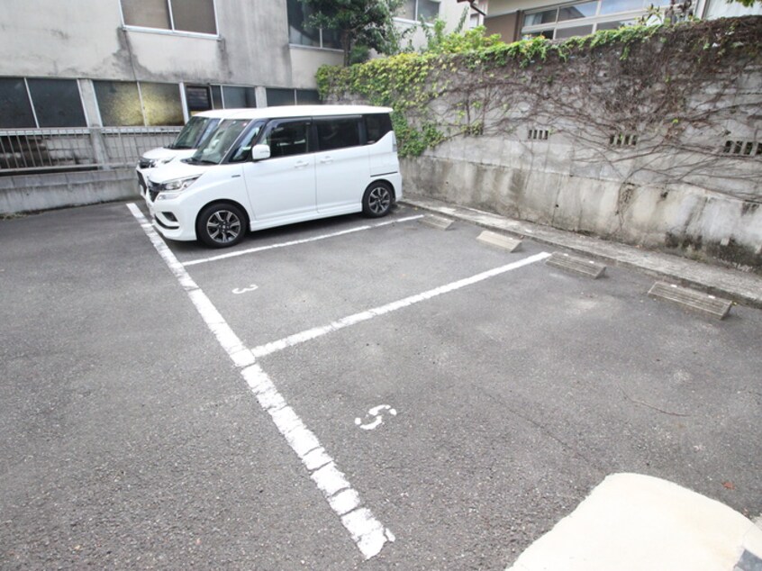 駐車場 円上ヒルサイド