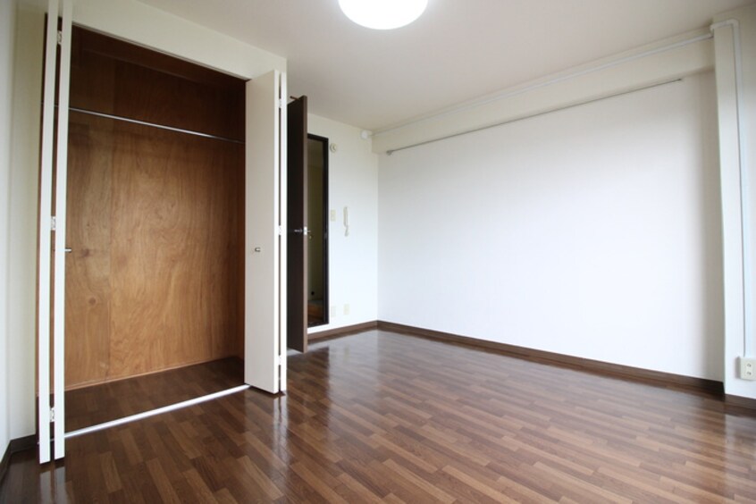 収納 セラヴィ坂崎