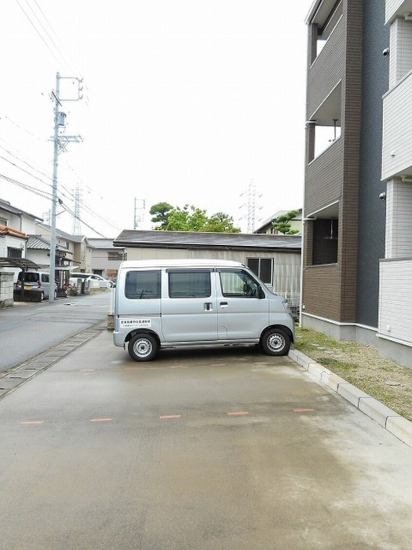 駐車場 サンス－シ