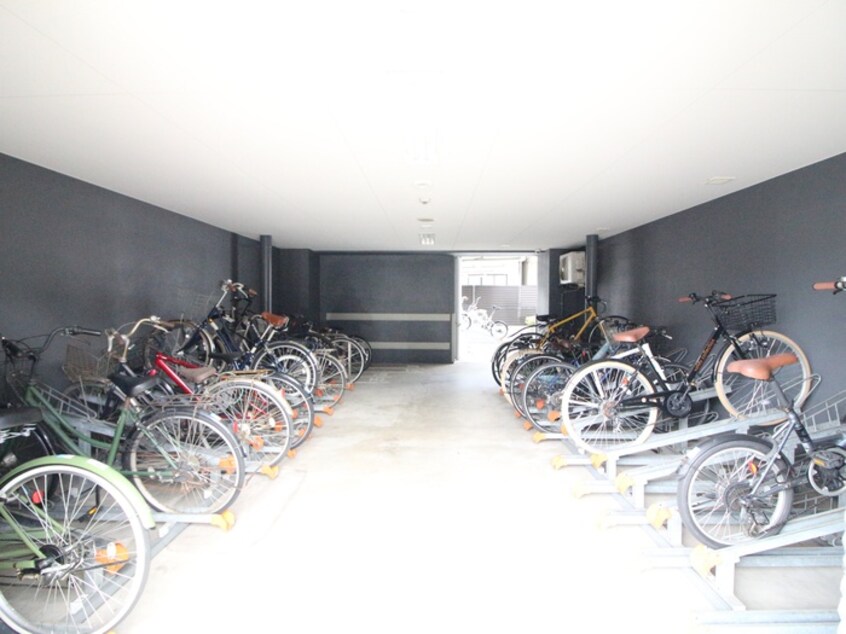 駐輪場 ﾌﾟﾚｻﾝｽ名古屋ｸﾞﾛｳ(405)