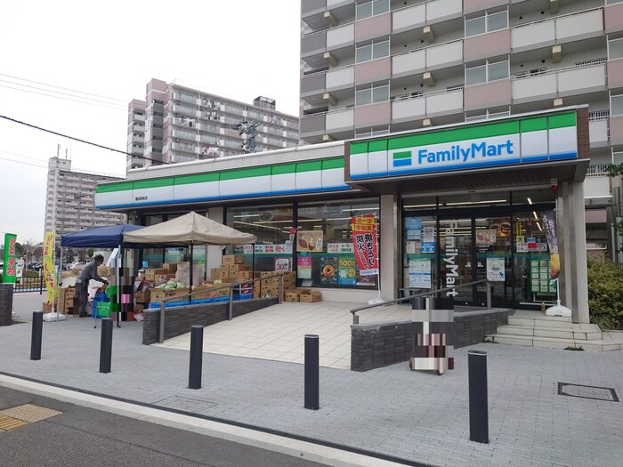 ファミリーマート豊成団地店(コンビニ)まで359m ブレスドY&M