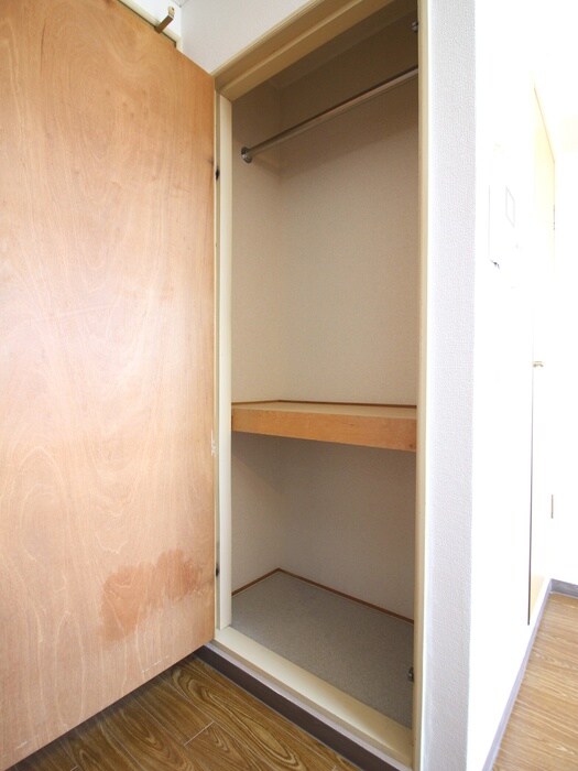 収納 ｱ-ﾙ.ﾌﾞﾘﾕｯﾄ